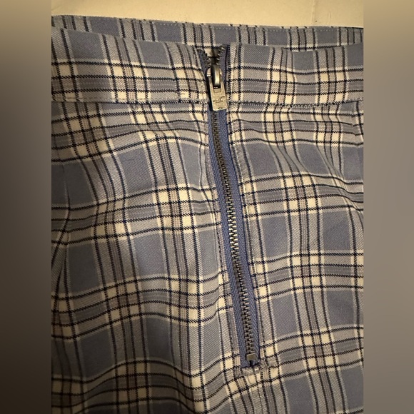 (A96)EUC Hollister | Plaid Mini skirt - Picture 4 of 4